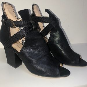 NWOT House of Harlow shoes. Sz 40 (10)